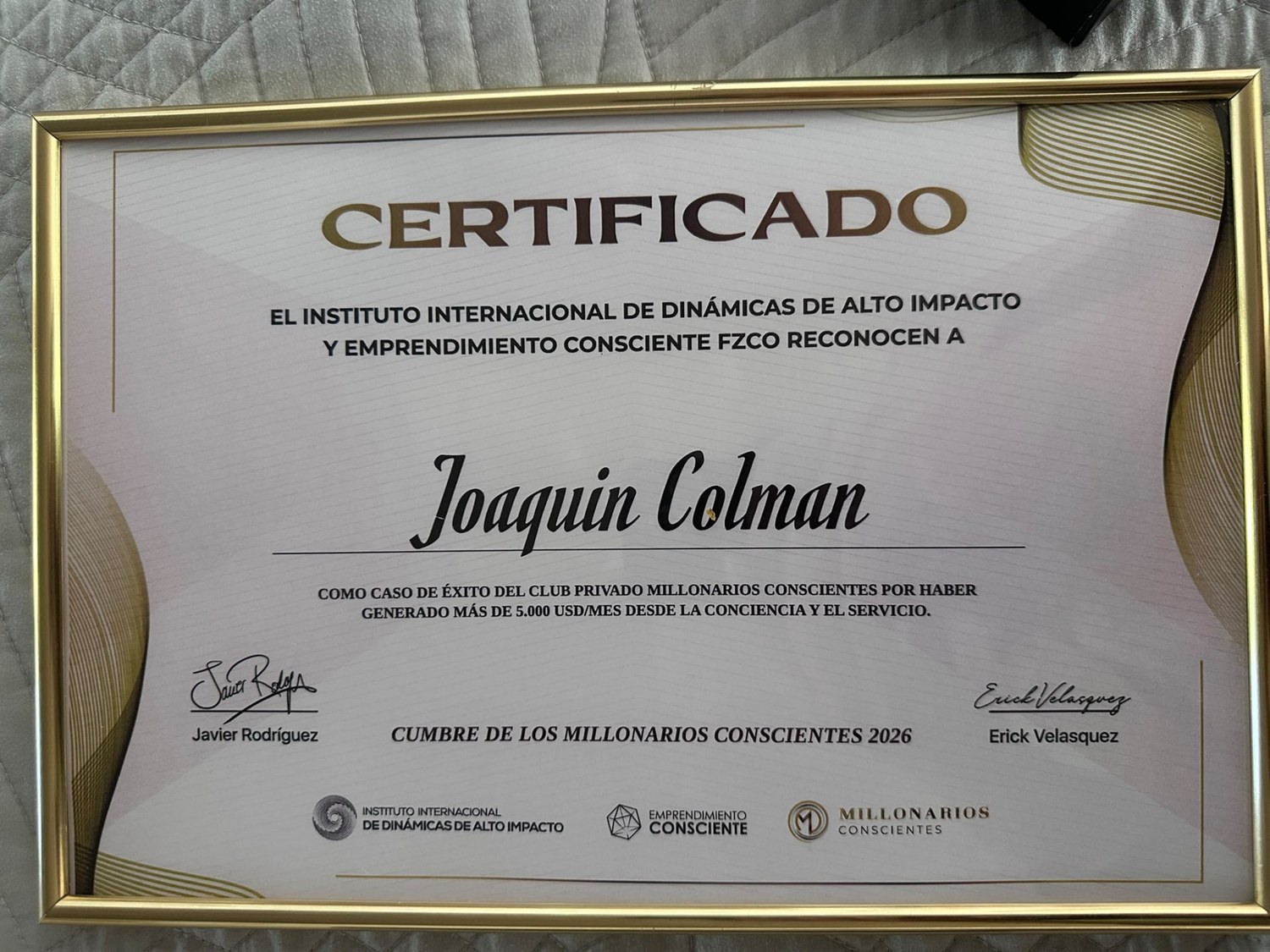 Certificado: más de 5.000 USD al mes, Caso de Éxito Millonarios Conscientes 2026